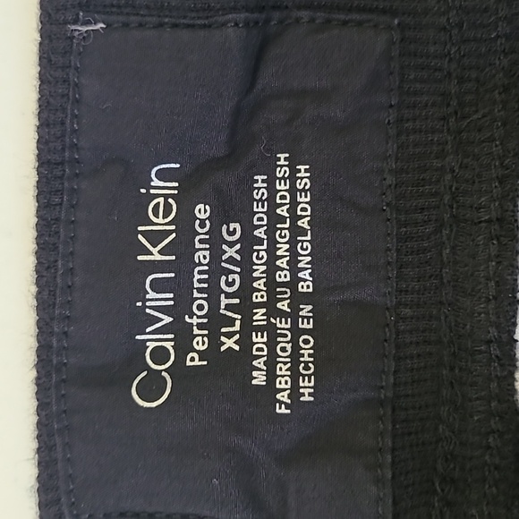 *NWT* CALVIN KLEIN PERFORMANCE Black Shorts, size XL - Picture 7 of 8